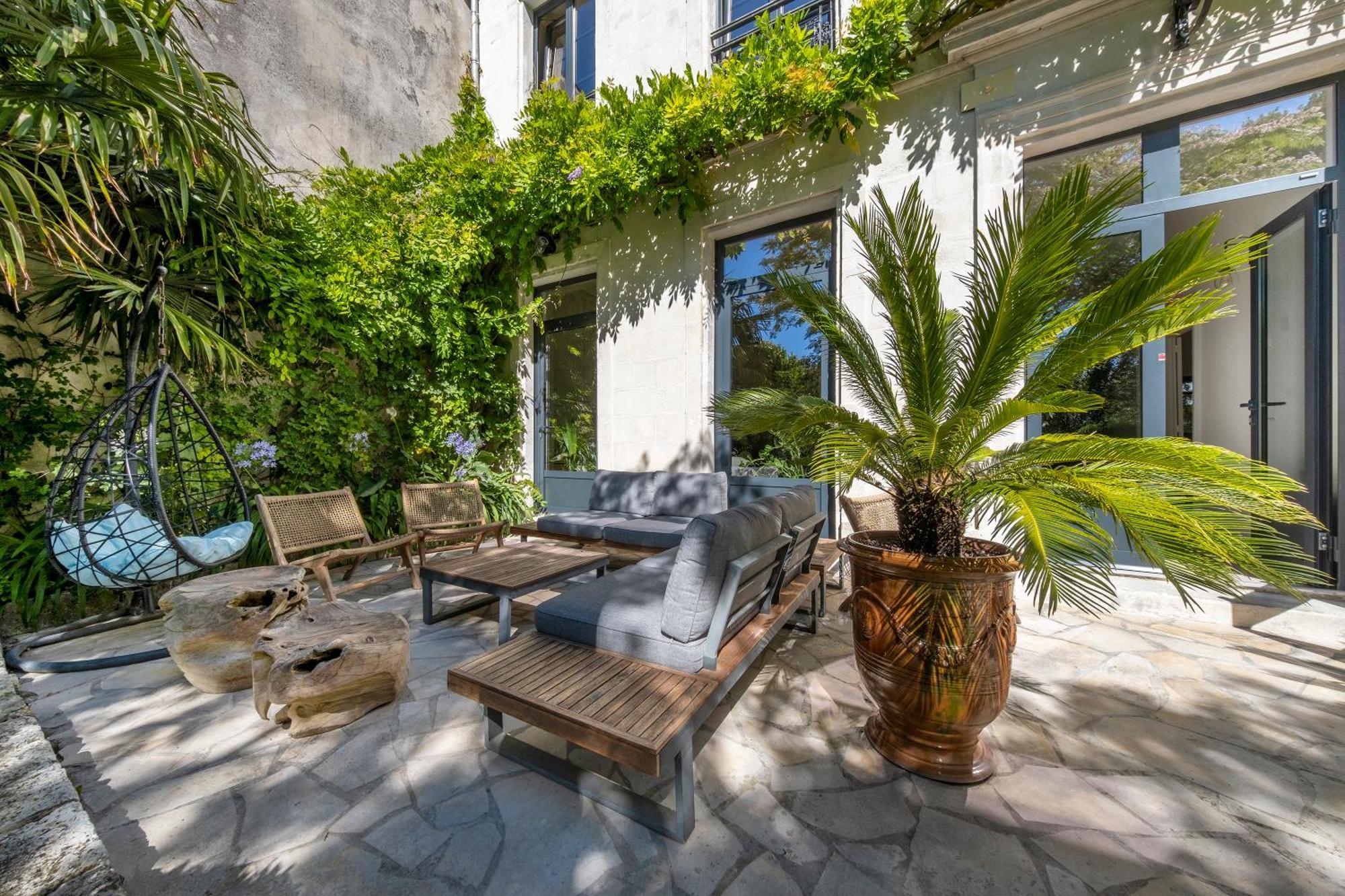 Escale Rochelaise, Gite Urbain Avec Spa Bain Nordique Et Sauna Tonneau La Rochelle  Dış mekan fotoğraf